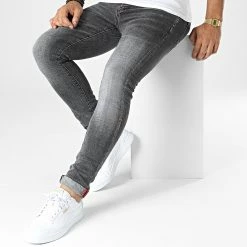 Acheter ⭐ Jean Skinny TH37796 Gris Anthracite de KZR 🎉 -KZR Soldes kzr 333774 TH37796 MEDIUM GREY 20220822T162109 03