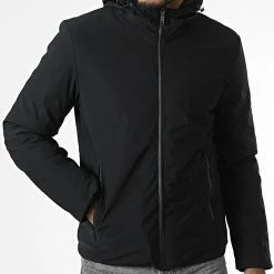 Acheter 🤩 Veste Zippée Capuche TR-2205 Noir de KZR ⭐ 8 Acheter 🤩 Veste Zippée Capuche TR-2205 Noir de KZR ⭐ -KZR Soldes kzr 338164 TR 2205 BLACK 20220927T152051 03