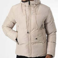 Le moins cher ✔️ Doudoune Capuche TR-2206 Beige de KZR ⭐ 8 Le moins cher ✔️ Doudoune Capuche TR-2206 Beige de KZR ⭐ -KZR Soldes kzr 338165 TR 2206 BEIGE 20220927T152711 03