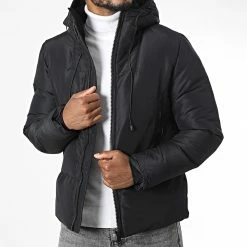 Sortie 😉 Doudoune Capuche TR-2206 Noir de KZR 🌟