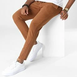 Meilleure affaire 🌟 Pantalon Jogging D9140 Camel de KZR ⌛ -KZR Soldes kzr 342079 D9140 TABACCO 20221027T162149 03