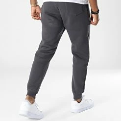 Offres 👍 Pantalon Jogging D9042 Gris Anthracite de KZR 🛒 -KZR Soldes kzr 342124 D9042 ANTHRACITE 20221027T161933 04