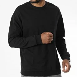 Offres 🛒 Sweat Crewneck D7416 Noir de KZR 😉