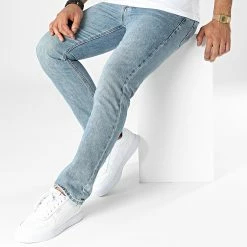 Coupon 🔔 Jean Regular Fit TH37857 Bleu Denim de KZR 😉 -KZR Soldes kzr 342206 TH37857 MEDIUM BLUE 20221006T160612 03